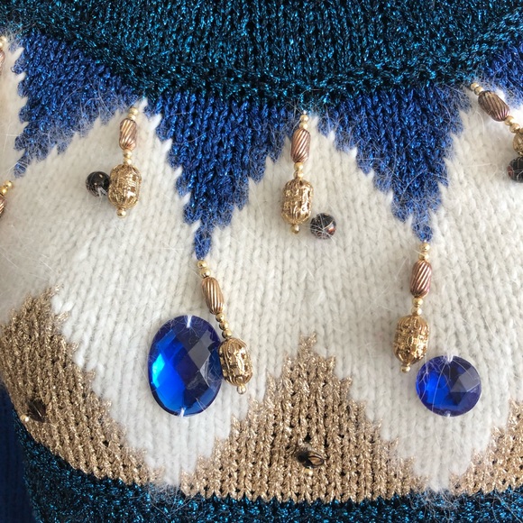 Vintage Magnolia beaded sweater - Picture 2 of 9